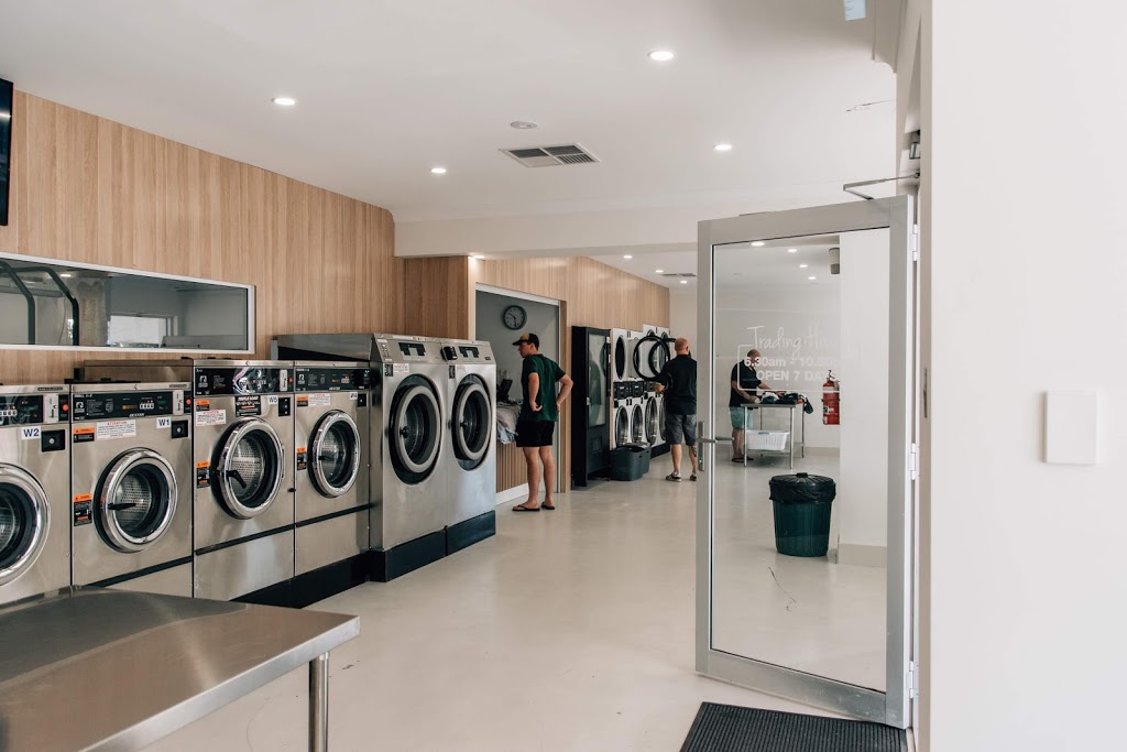 Ezy Wash & Dry Laundromat | 4/36 Adelaide Rd, Gawler South SA 5118, Australia | Phone: 0423 939 494