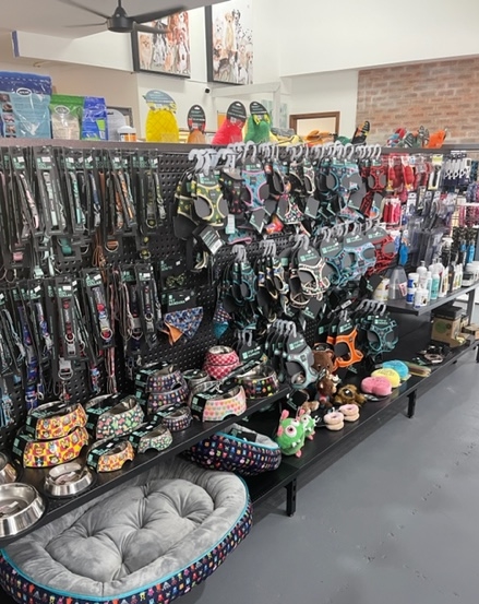 Nelson Bay Pet Shop | Shop 6-8/50 Austral St, Nelson Bay NSW 2315, Australia | Phone: 0403 817 718