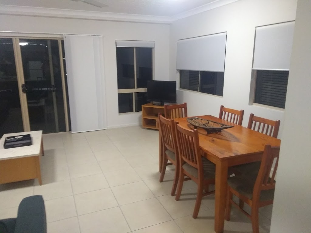 Townsville Southbank Apartments | lodging | 19 Mcilwraith St, South Townsville QLD 4810, Australia | 0747265265 OR +61 7 4726 5265