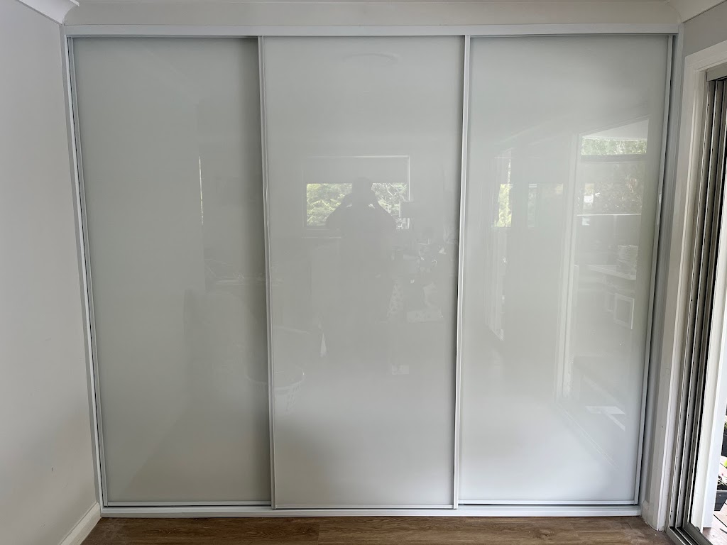 Atlas Glass | 5 Venture Cl, Morisset NSW 2264, Australia | Phone: 0466 522 244