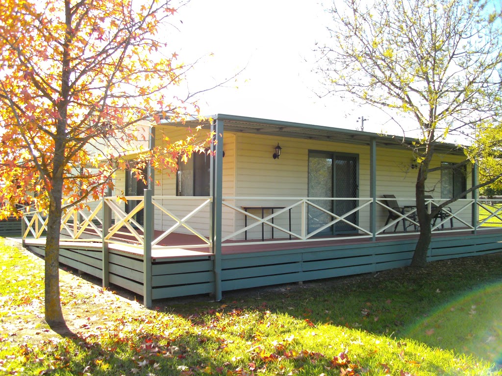Kismet Riverside Lodge | 5189 Riverina Hwy, Howlong NSW 2643, Australia | Phone: (02) 6026 5748