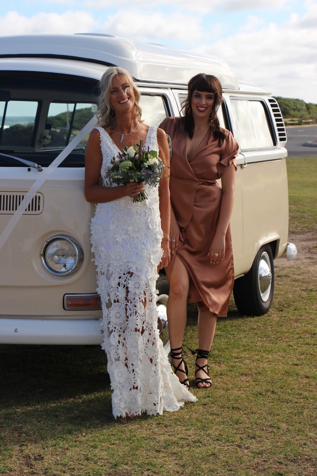Coastal Kombi Weddings | 134 The Parade, Geelong Ocean Grove VIC 3226, Australia | Phone: 0437 072 095