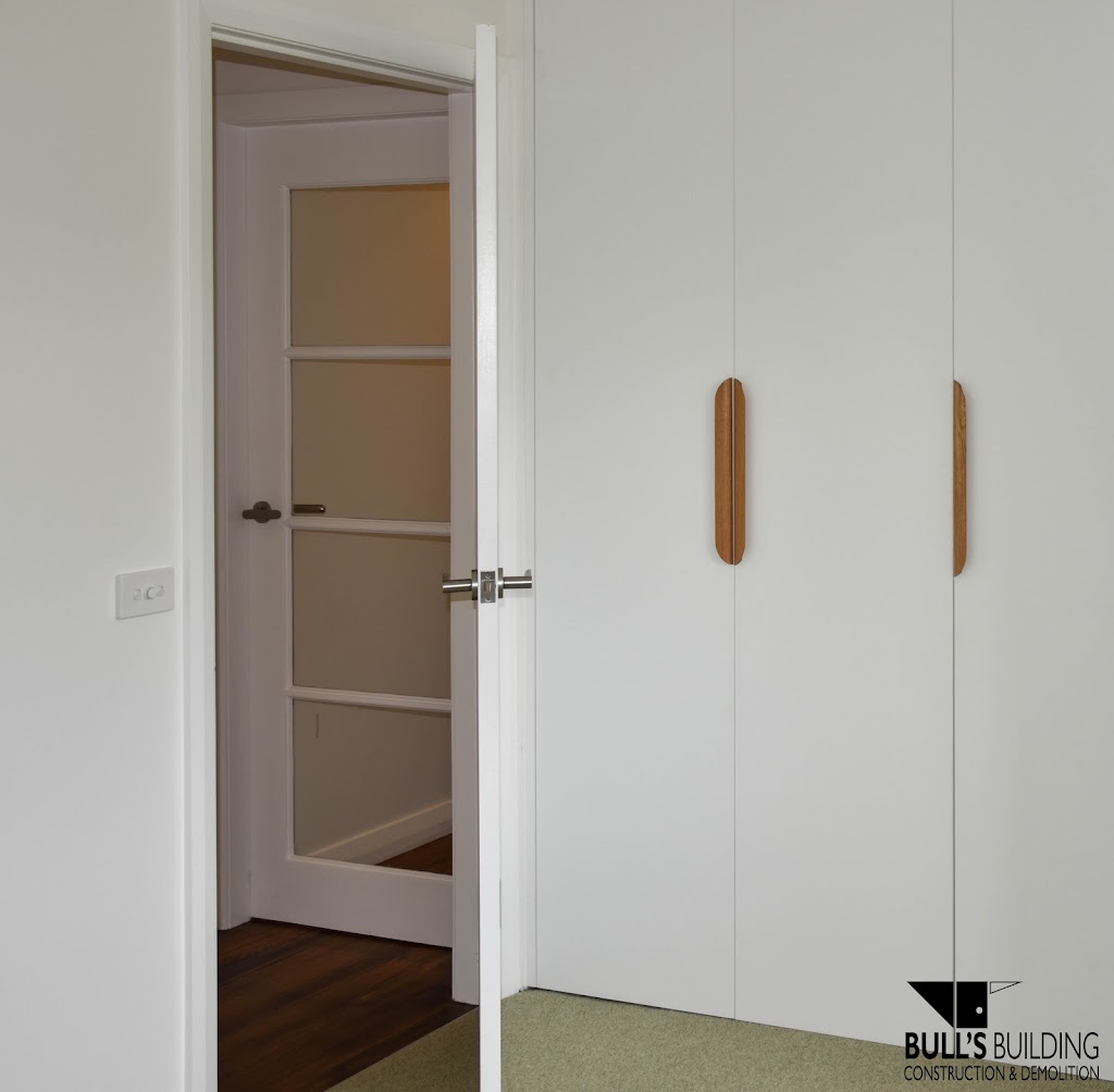 Bulls Building Construction & Demolition | 68 Songlark St, Bermagui NSW 2546, Australia | Phone: 0488 676 484