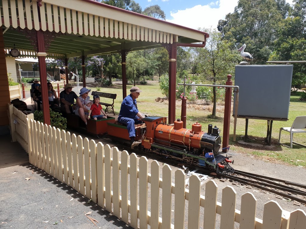 Highfields Pioneer Village | tourist attraction | 73 Wirraglen Rd, Highfields QLD 4352, Australia | 0746966309 OR +61 7 4696 6309