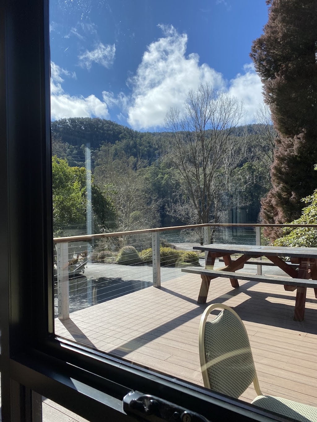 Bogong Jacks Tavern | 25 Main St, Bogong VIC 3699, Australia | Phone: 0412 481 711
