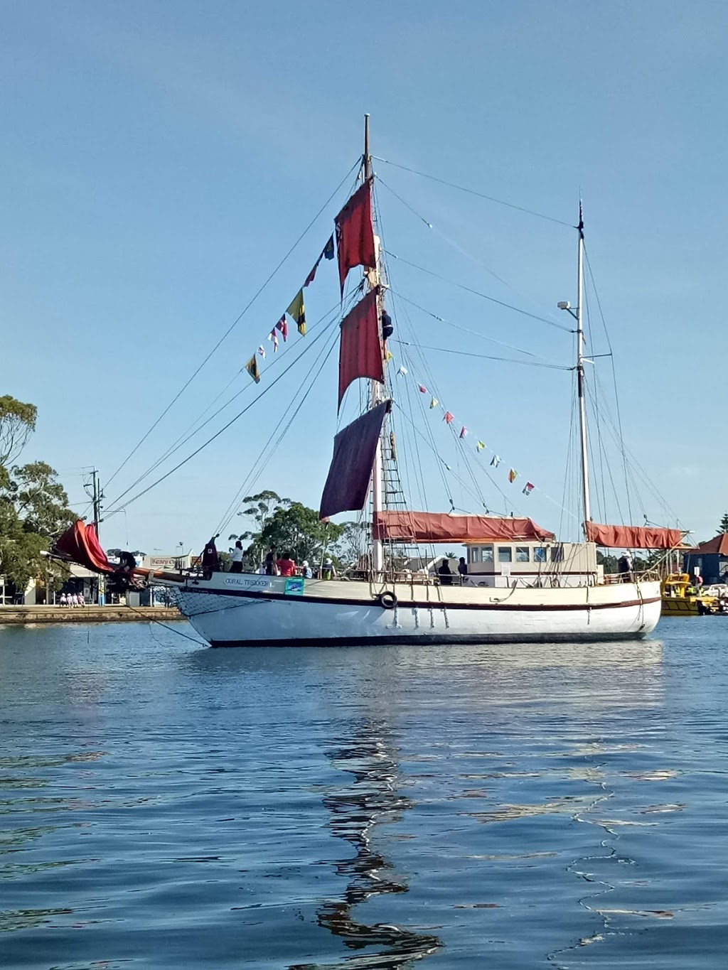 gippsland lakes yacht club reviews