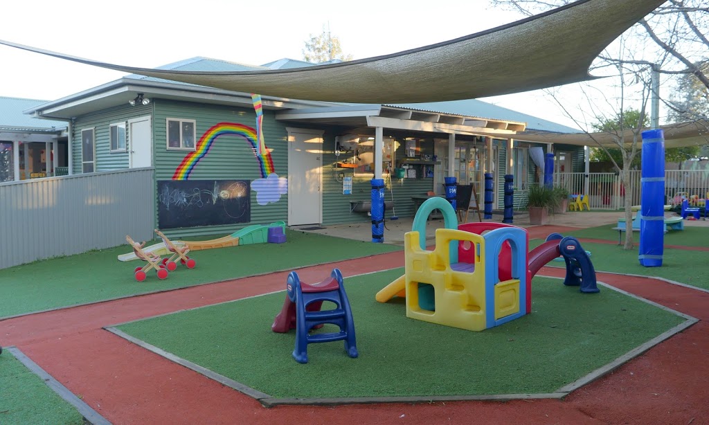 Happy Days - Gulgong Child Care Centre and Preschool | school | 3 Fisher St, Gulgong NSW 2852, Australia | 0263742288 OR +61 2 6374 2288