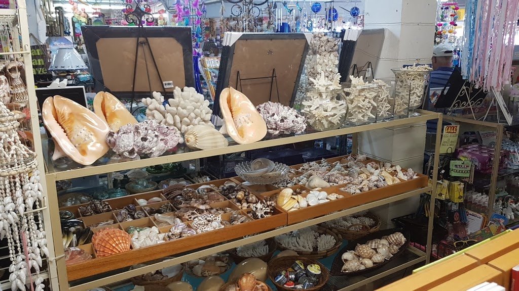 Pirates Cave Souvenirs & Gifts | 429 Esplanade, Torquay QLD 4655, Australia | Phone: (07) 4125 1310