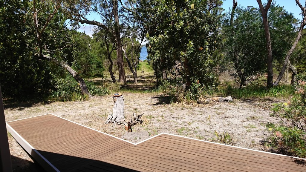 Acacia Lakehouse | lodging | 270 Wattle Point Rd, Forge Creek VIC 3875, Australia | 0351560432 OR +61 3 5156 0432