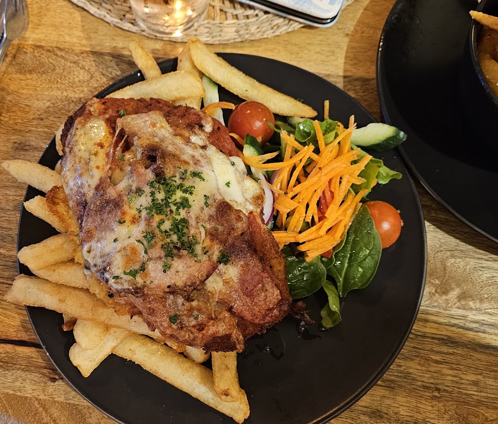 Sparrows Perch | 13 Richardson St, Anakie Siding QLD 4702, Australia | Phone: 0447 957 789