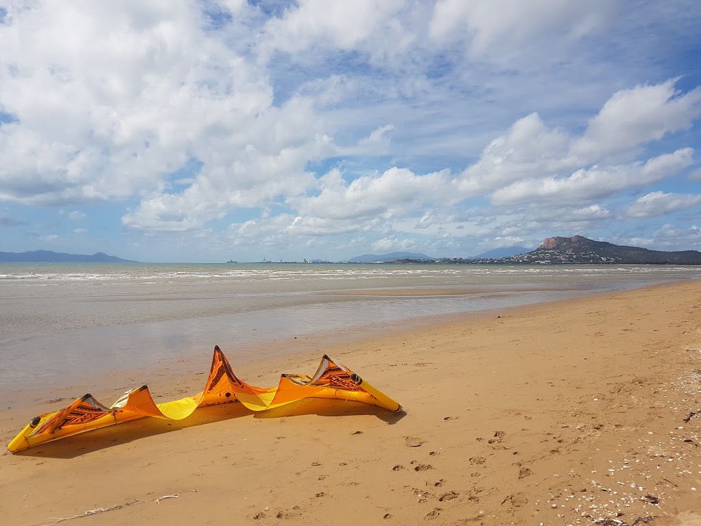 Ba14 townsville kiteboarding beach | Beach access, 14 Cape Pallarenda Rd, Town Common QLD 4810, Australia