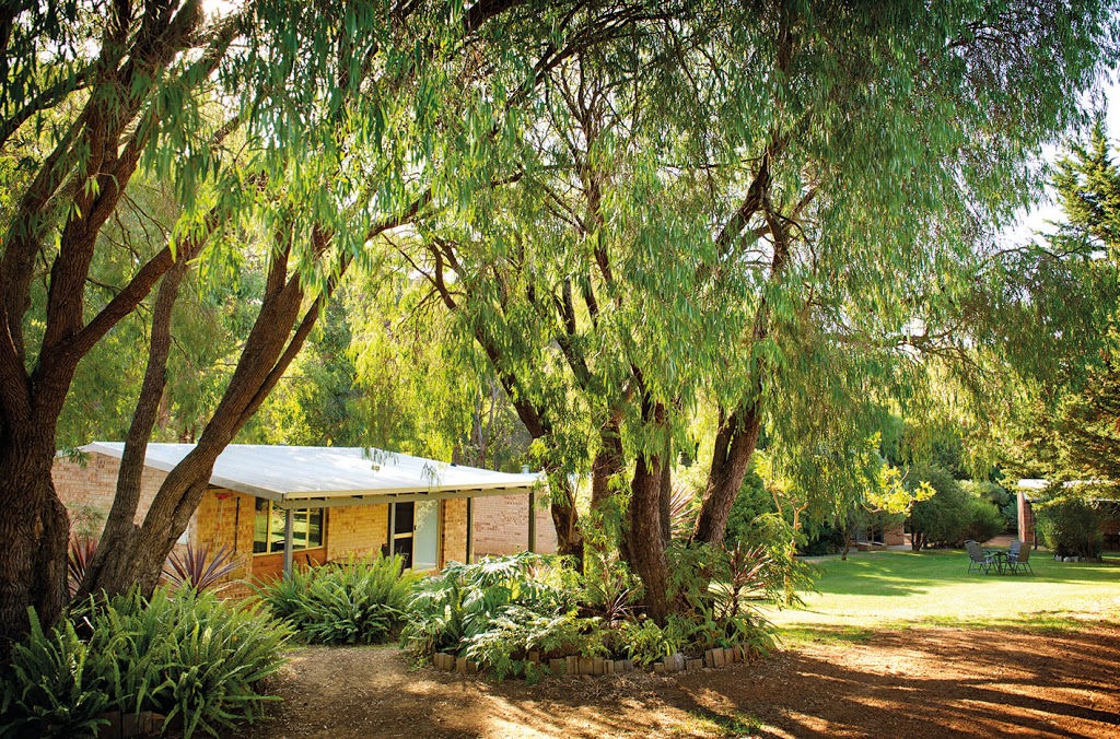 Peppermint Brook Cottages | 12 Mann St, Margaret River WA 6285, Australia | Phone: (08) 9757 2485