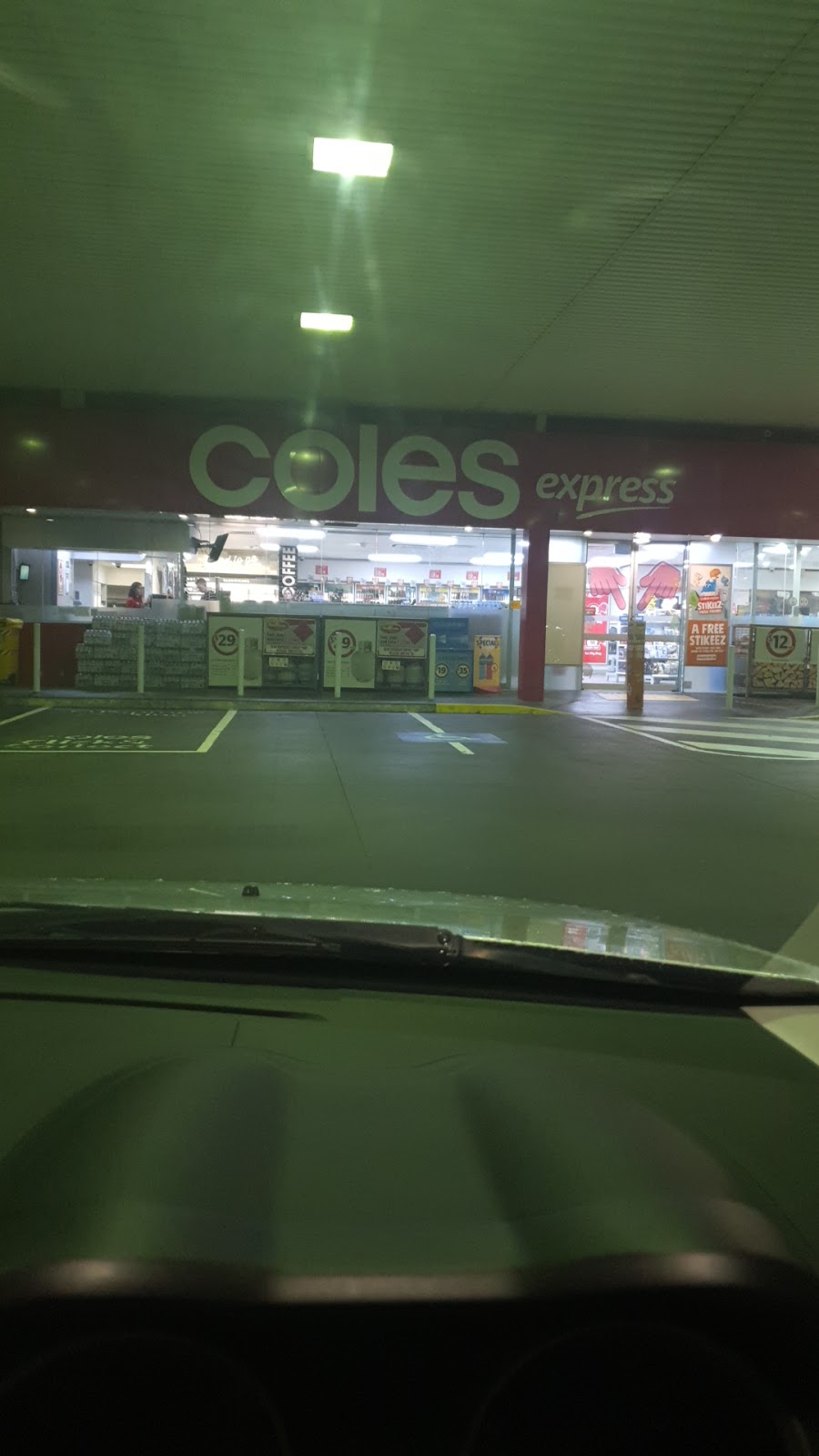 Coles Express | convenience store | 2 Highway Plaza & Bruce Hwy &, Hicks Rd, Mount Pleasant QLD 4740, Australia | 0737340722 OR +61 7 3734 0722