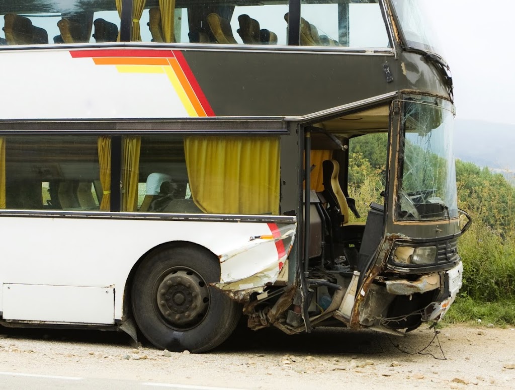 Sydney Coaches & Bus Body Smash Repairs | Rear of, Sams Auto Parts, 180 Kingsgrove Rd, Kingsgrove NSW 2208, Australia | Phone: 0478 637 430