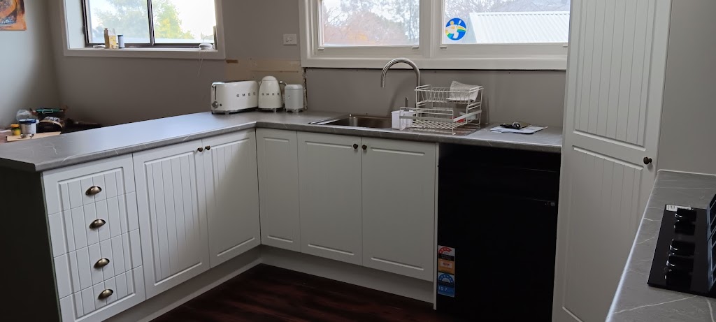 Creative Kitchens Bendigo | 16 Scott Cres, Eaglehawk VIC 3556, Australia | Phone: 0409 761 004