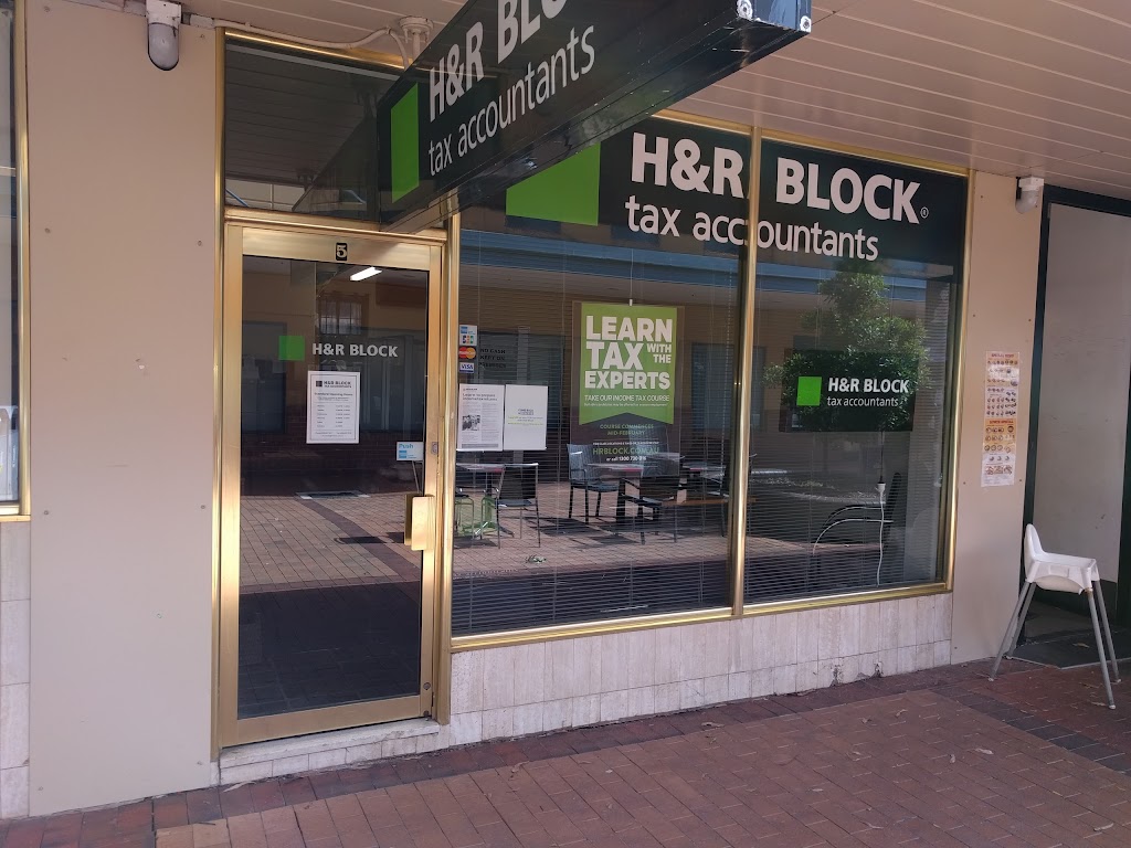H&R Block | Shop 5 The Centre, 10 Starkey Street, Forestville NSW 2087, Australia | Phone: (02) 8044 6700