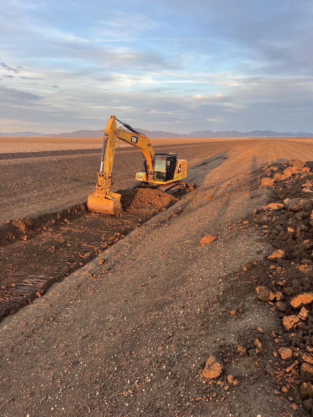 Marheine Haulage & Earthmoving | 138 New England Hwy, Willow Tree NSW 2339, Australia | Phone: 0429 274 471