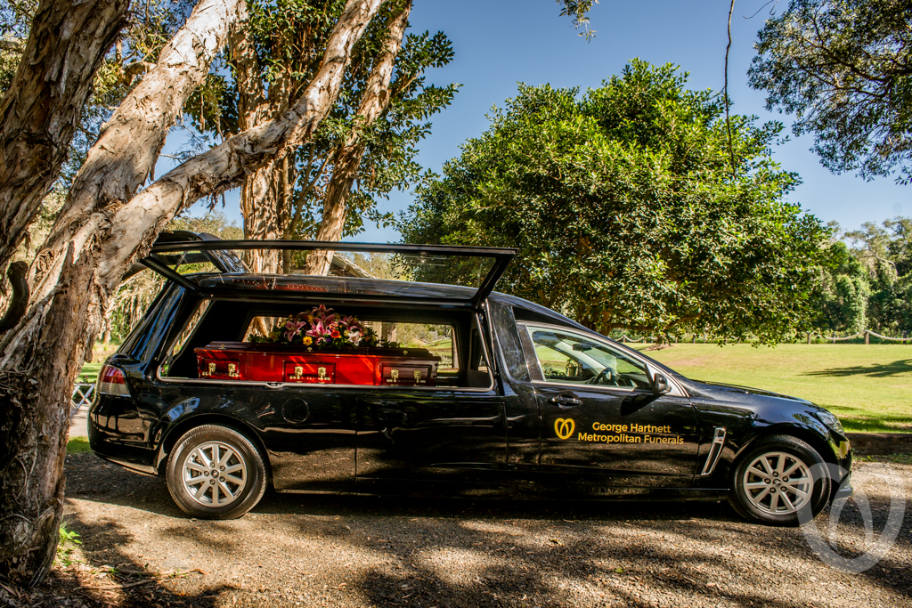 George Hartnett Metropolitan Funerals Bongaree | 2/229 Goodwin Dr, Bongaree QLD 4507, Australia | Phone: (07) 3469 5954