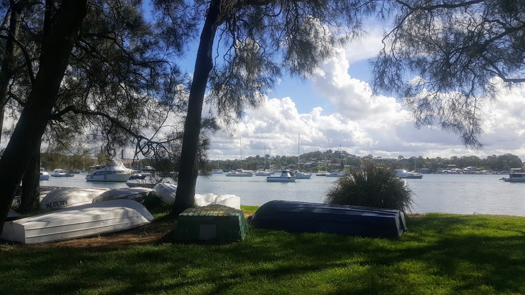 Wangi Wangi Foreshore Reserve Playground | Market St, Wangi Wangi NSW 2267, Australia | Phone: (02) 4921 0333