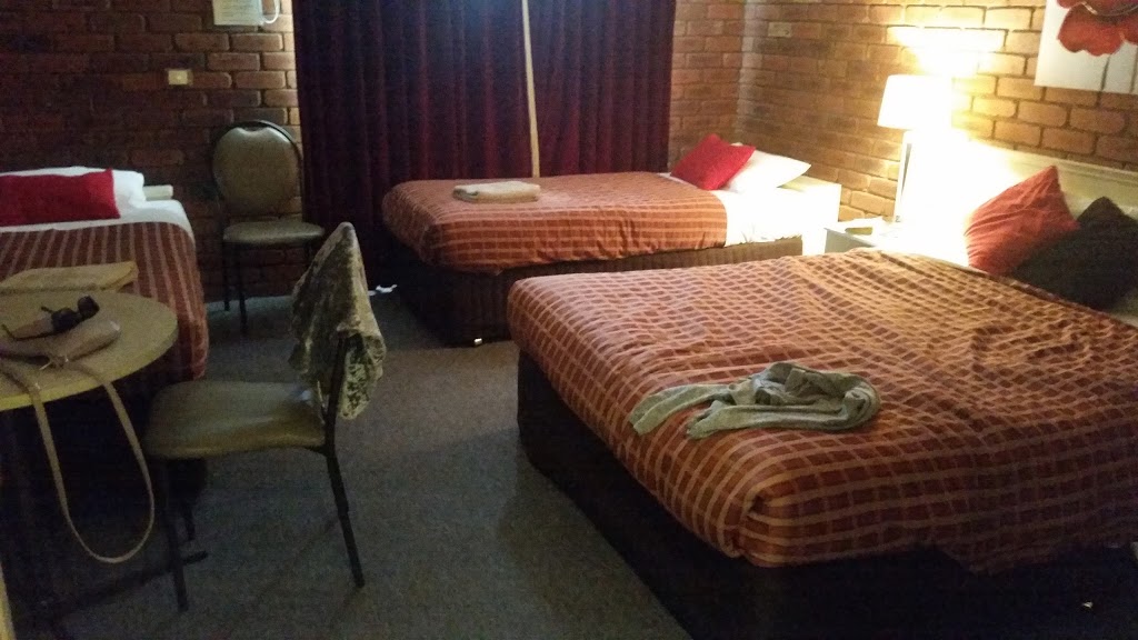 Melton Motor Inn | lodging | 344 High St, Melton VIC 3337, Australia | 0397435599 OR +61 3 9743 5599