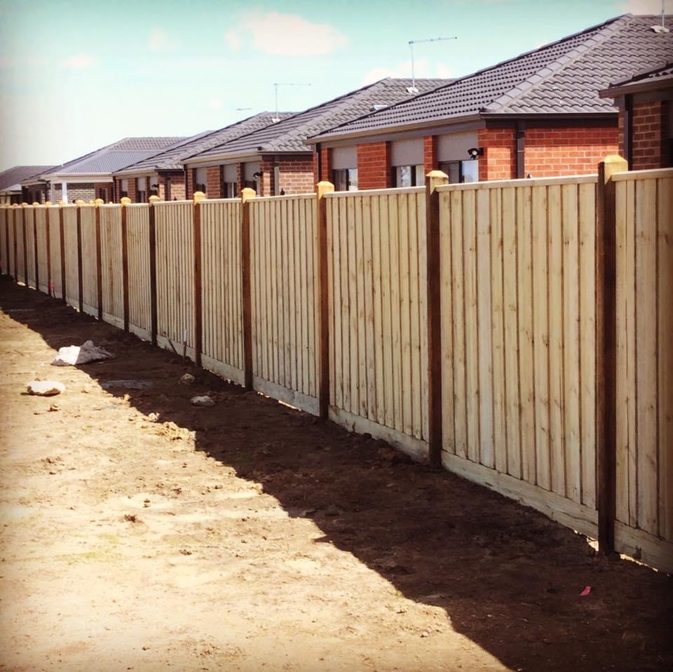 Stfencing & cleaning | general contractor | 1 Dorcas St, Newcomb VIC 3219, Australia | 0469297705 OR +61 469 297 705