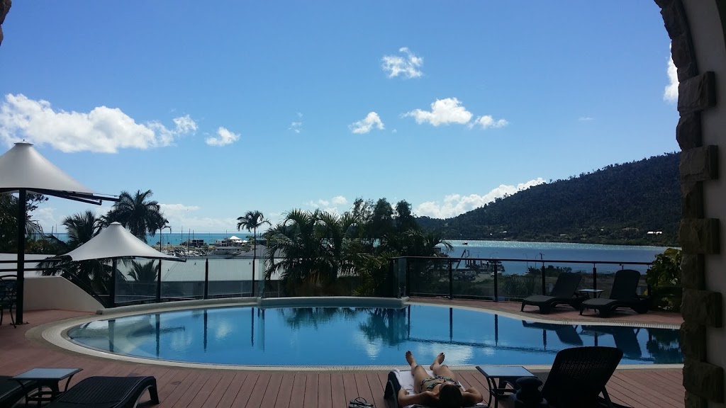Blue Horizon Resort | lodging | 3 Hermitage Dr, Airlie Beach QLD 4802, Australia | 0749463500 OR +61 7 4946 3500