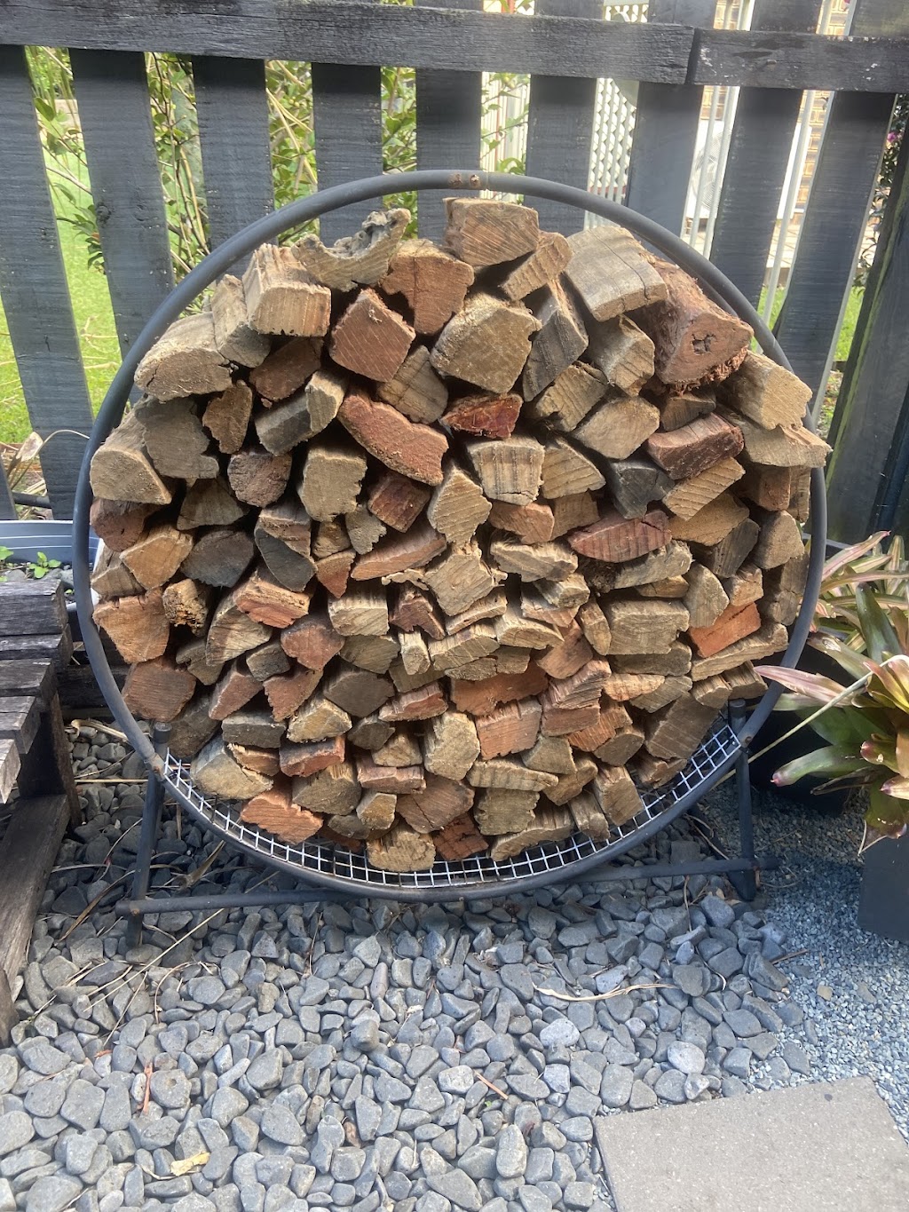 Wheelie Hot Wood | 19 Cumbalum Rd, Cumbalum NSW 2478, Australia | Phone: 1300 585 960 Wheelie Hot Wood | 19 Cumbalum Rd, Cumbalum NSW 2478, Australia | Phone: 1300 585 960