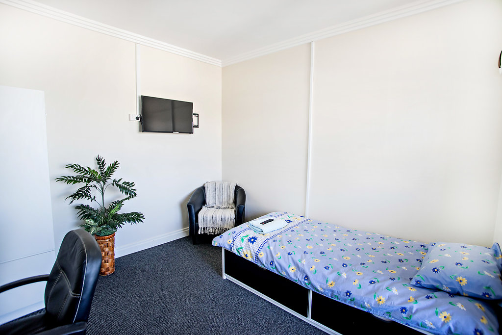 Vic Hotel | 4 Pulteney St, Taree NSW 2430, Australia | Phone: 0476 062 401