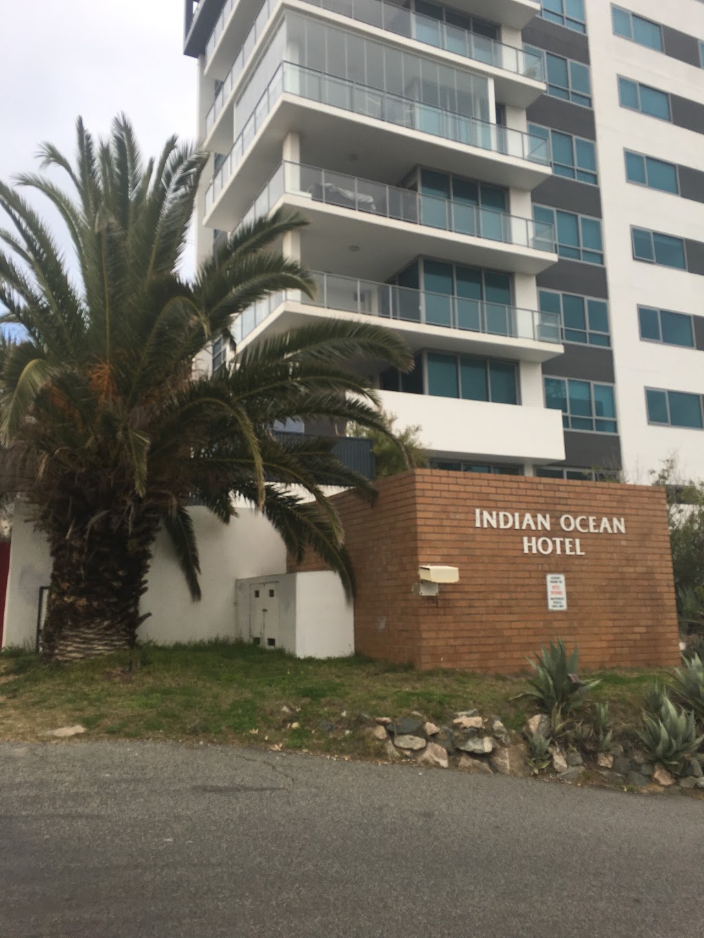 Indian Ocean Hotel | 23 Hastings St, Scarborough WA 6019, Australia | Phone: (08) 9341 1122