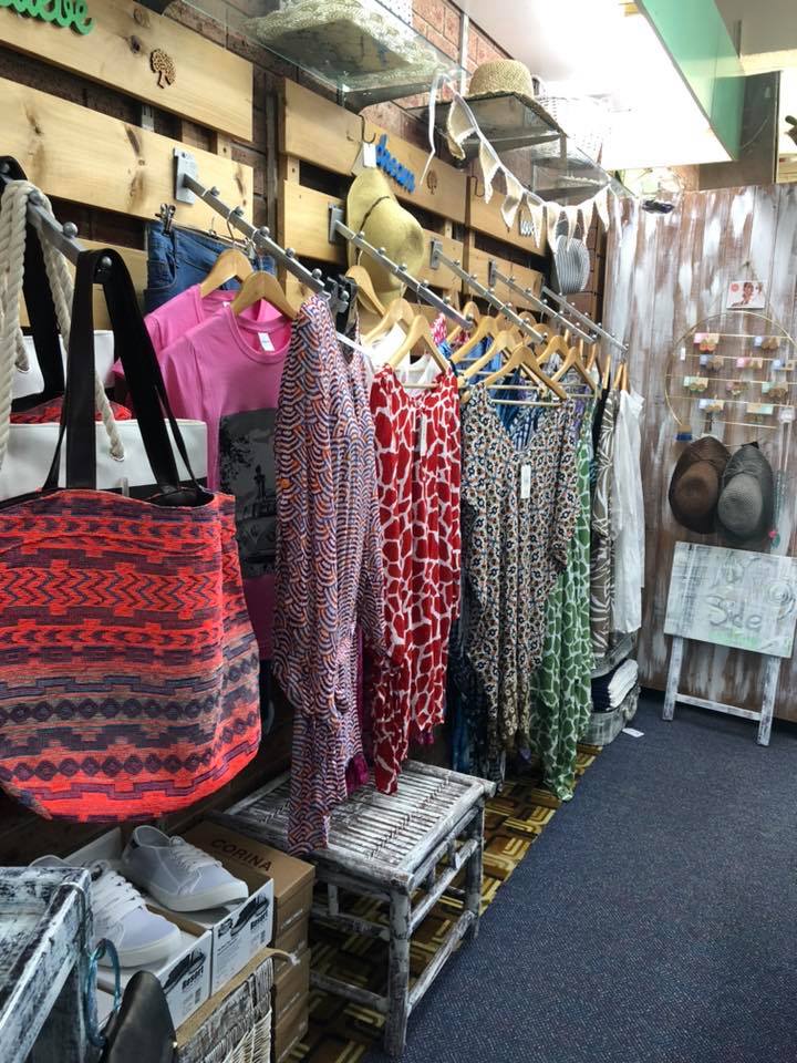 Salty Lane - Hawks Nest Sports Store | 55 Booner St, Hawks Nest NSW 2324, Australia | Phone: (02) 4997 0241