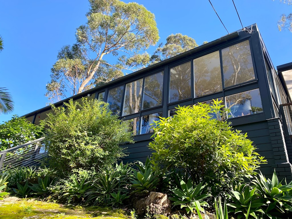 LION WINDOW CLEANING | 11 Dakara Dr, Frenchs Forest NSW 2086, Australia | Phone: 0420 936 771