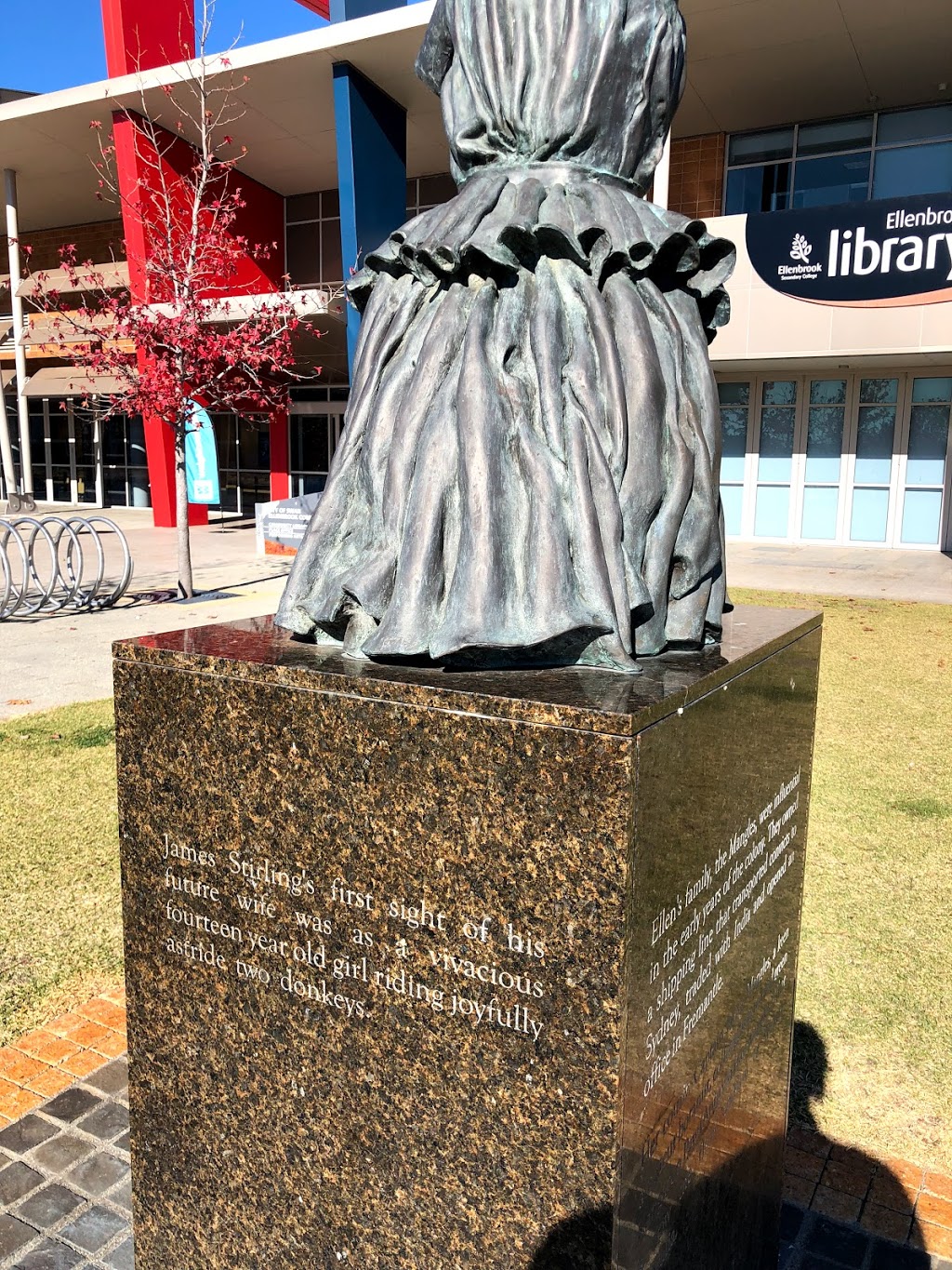 Ellenbrook Community Library | library | 90 Main St, Ellenbrook WA 6069, Australia | 0892078787 OR +61 8 9207 8787
