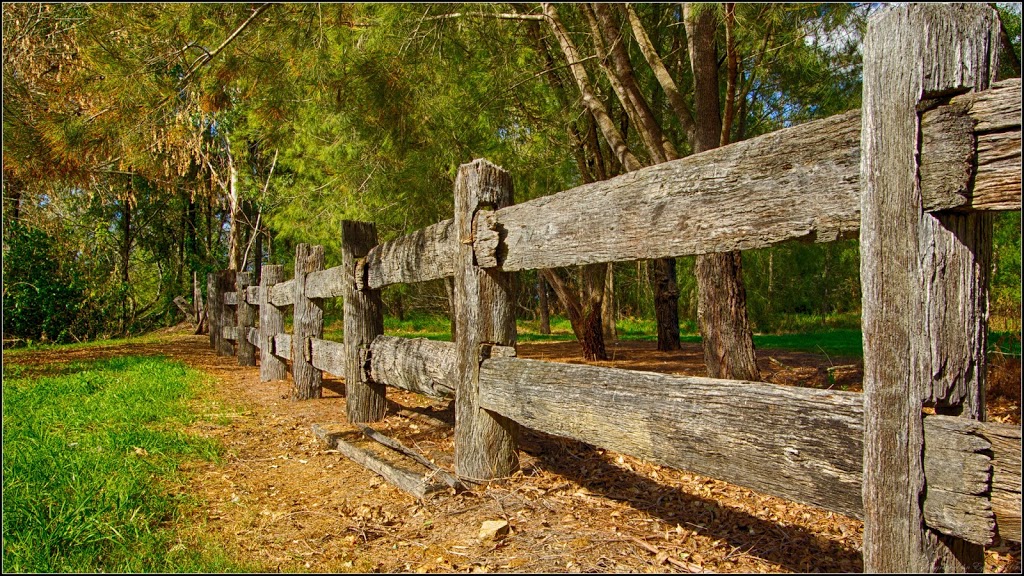 South Creek Burial Ground Monument | cemetery | Bridge St & George St, Windsor NSW 2756, Australia | 0245604444 OR +61 2 4560 4444