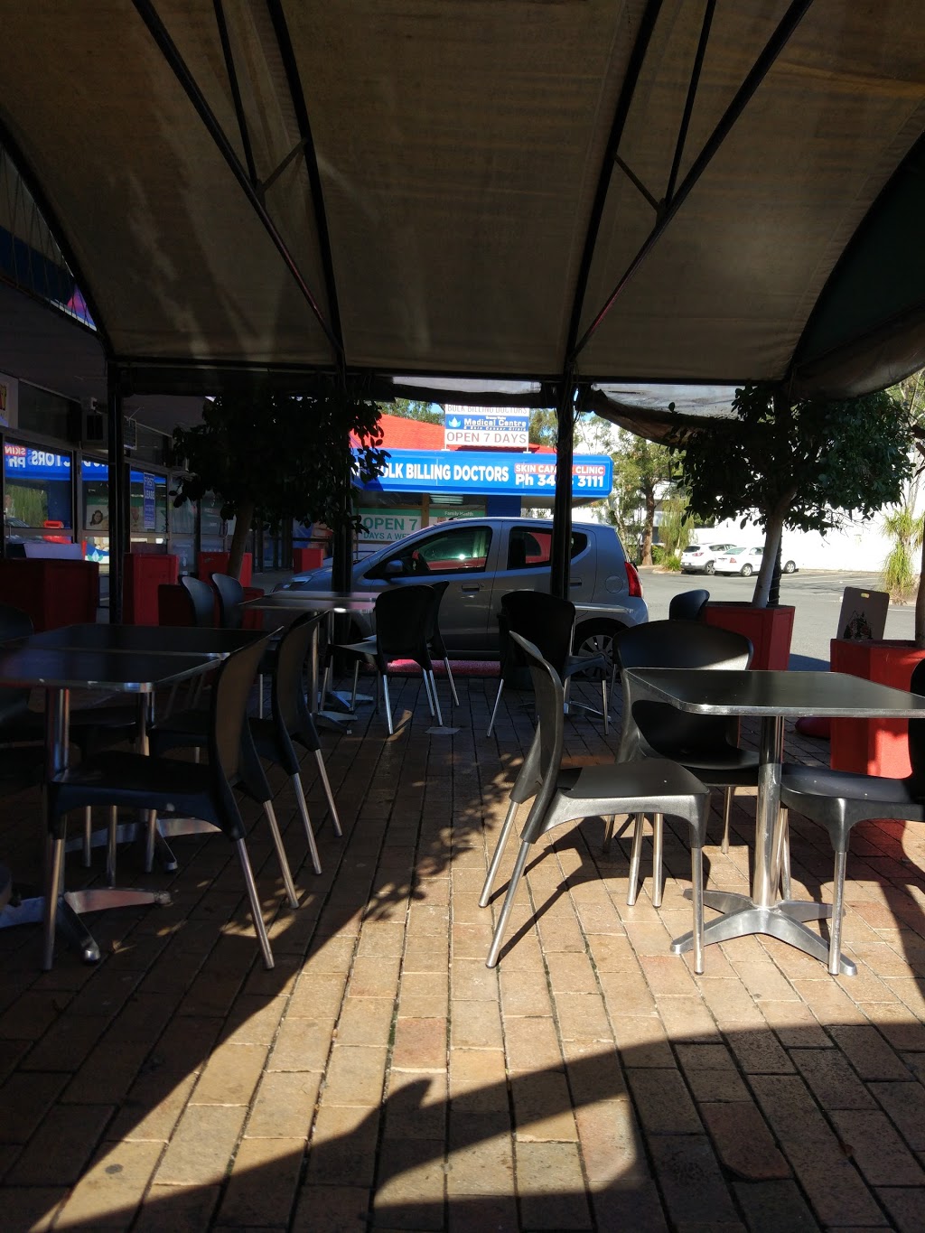 Poppys Cafe | cafe | 840 Wembley Rd, Browns Plains QLD 4118, Australia | 0738094544 OR +61 7 3809 4544