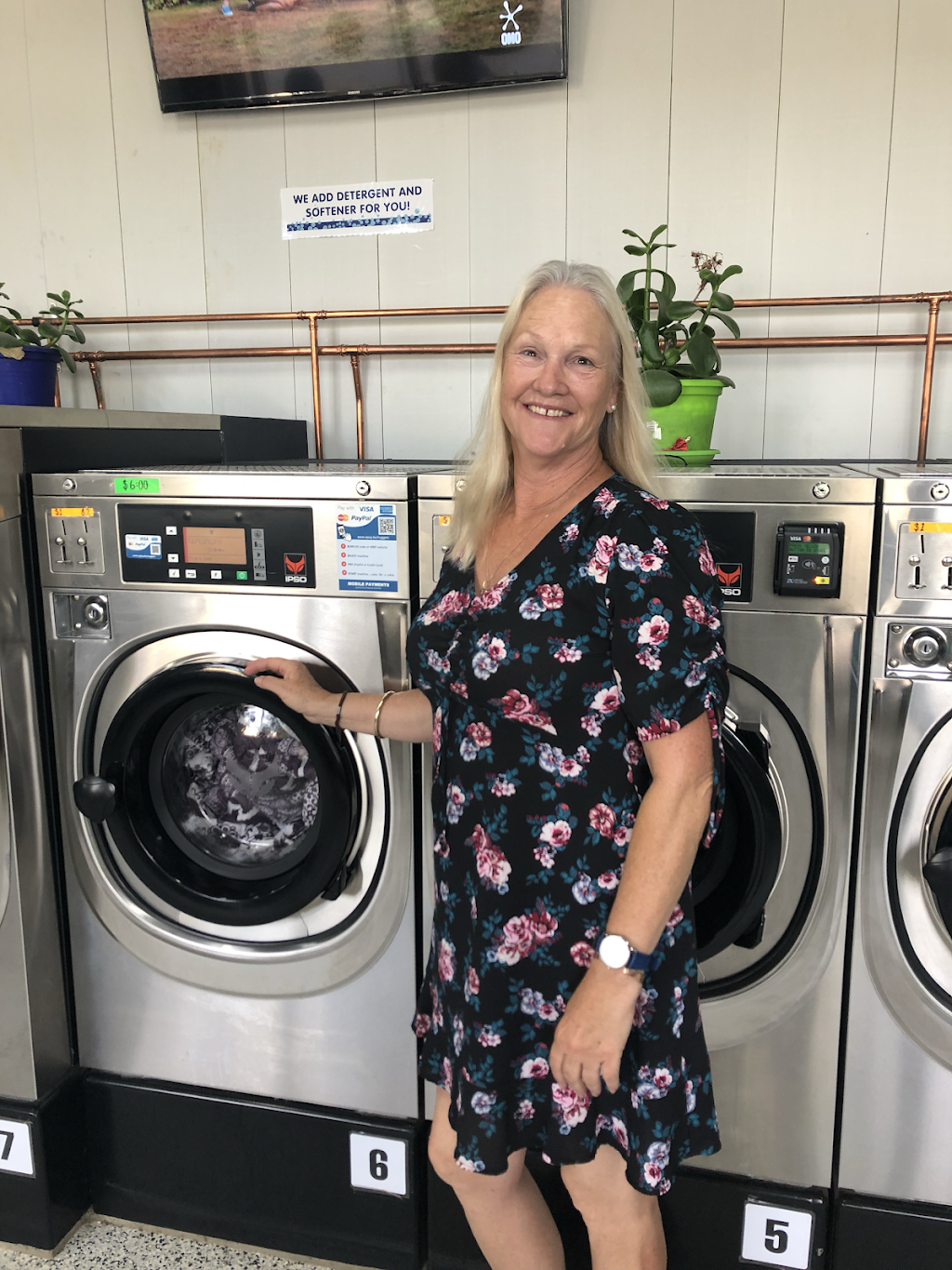 Tuggers Laundromat | laundry | 355/325 Anketell St, Greenway ACT 2900, Australia | 0457732691 OR +61 457 732 691