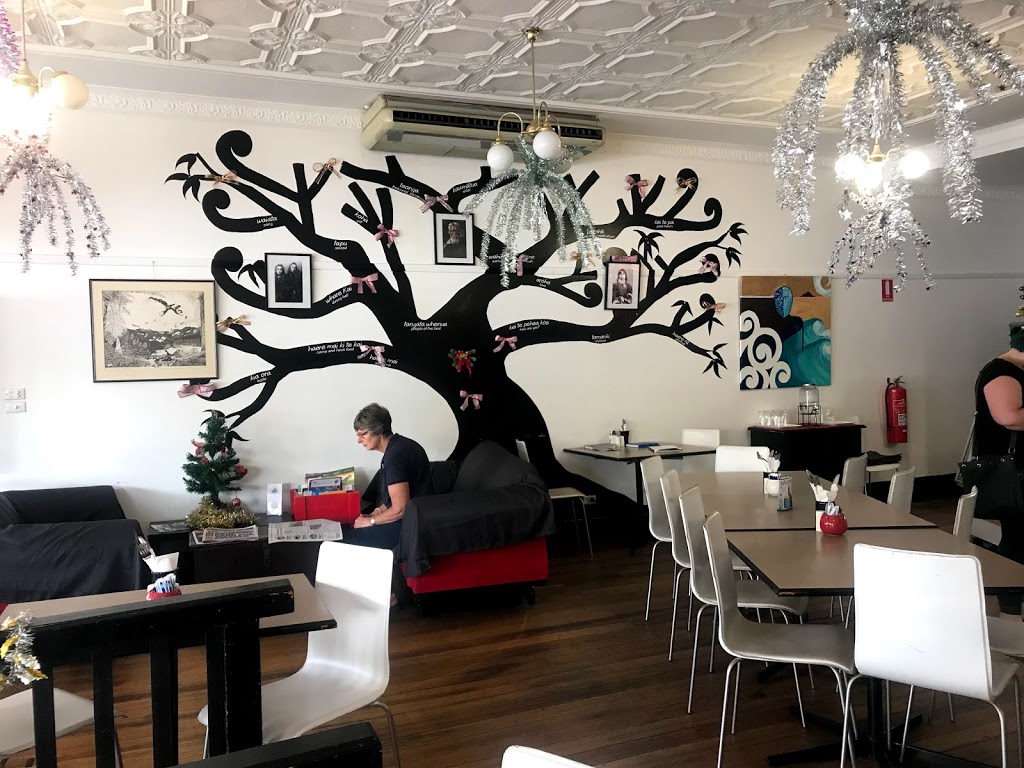 Redstar cafe | cafe | 52/2 Henty St, Casterton VIC 3311, Australia