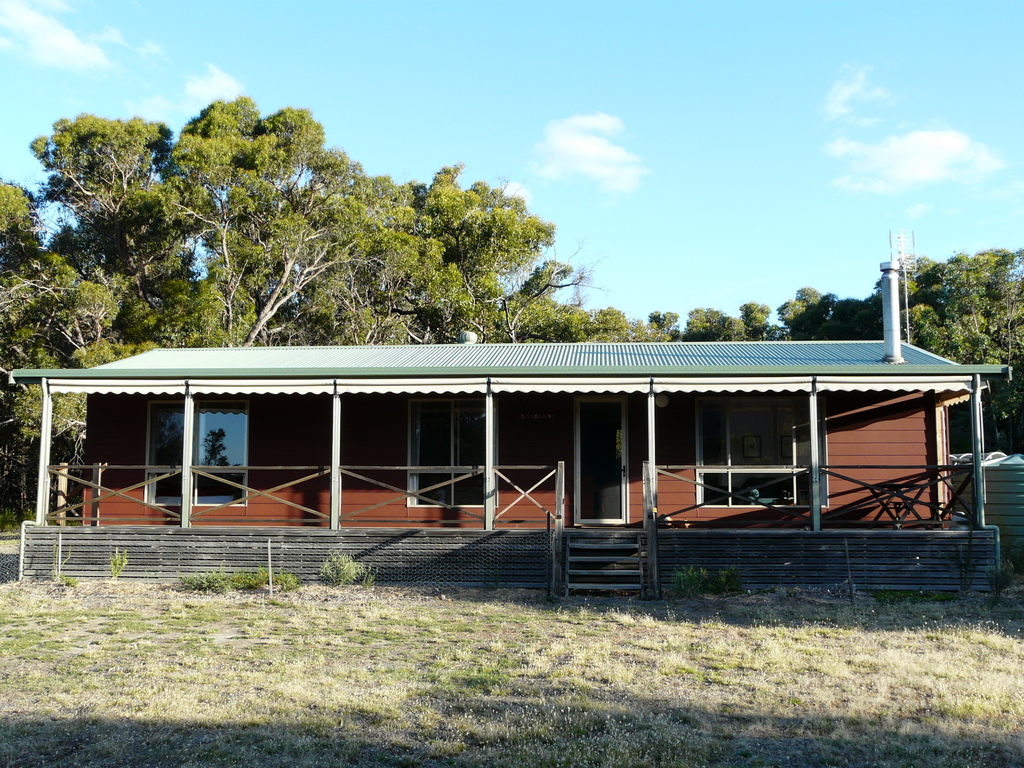 Roos with a View | lodging | 15 Classic Ct, Halls Gap VIC 3381, Australia | 0418664074 OR +61 418 664 074