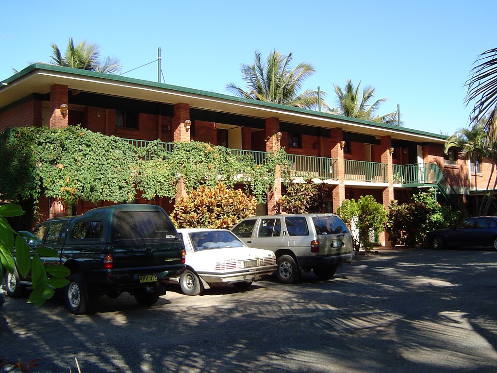 Sarina Beach Motel | 44 Owen Jenkins Dr, Sarina Beach QLD 4737, Australia | Phone: (07) 4956 6266