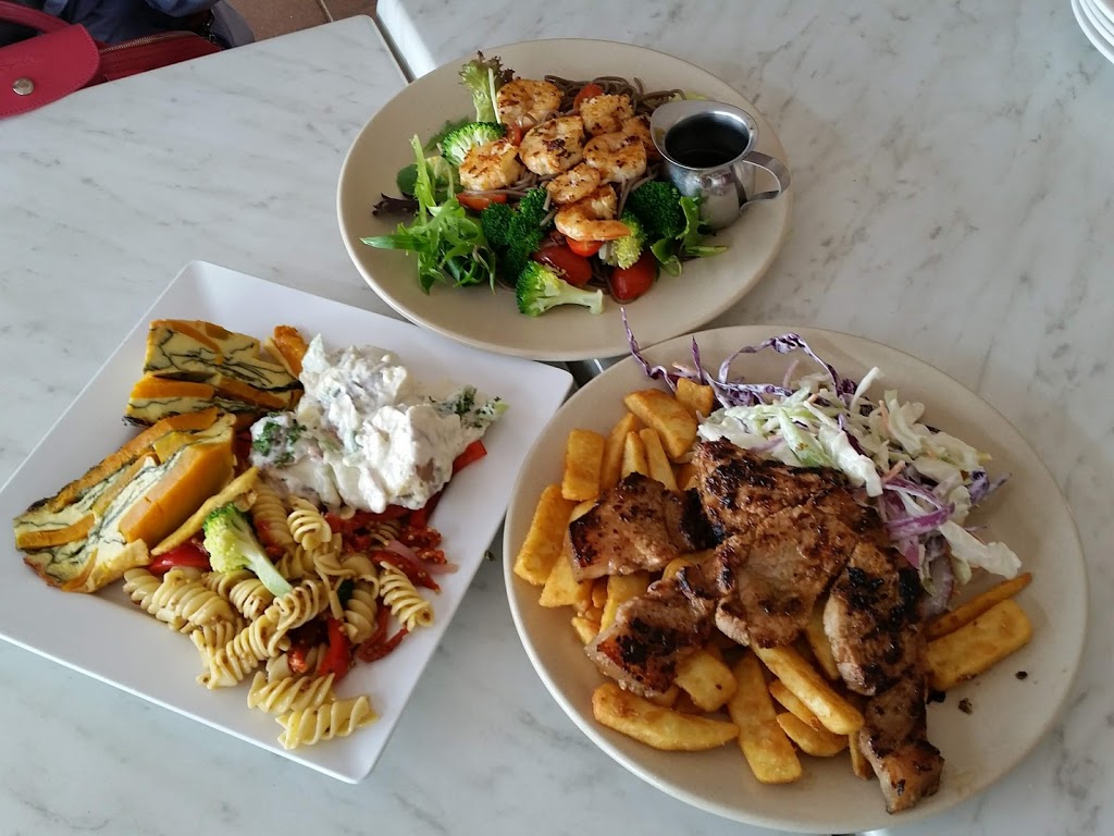 Palm Beach Café | 1 Railway Terrace, Rockingham WA 6168, Australia | Phone: (08) 9527 4883