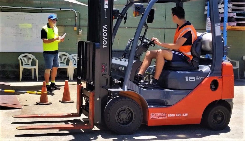 Barclay Thomas Training Group - Forklift Training, Courses & Lic | 4/15 Josephine St, Loganholme QLD 4129, Australia | Phone: (07) 5573 0216