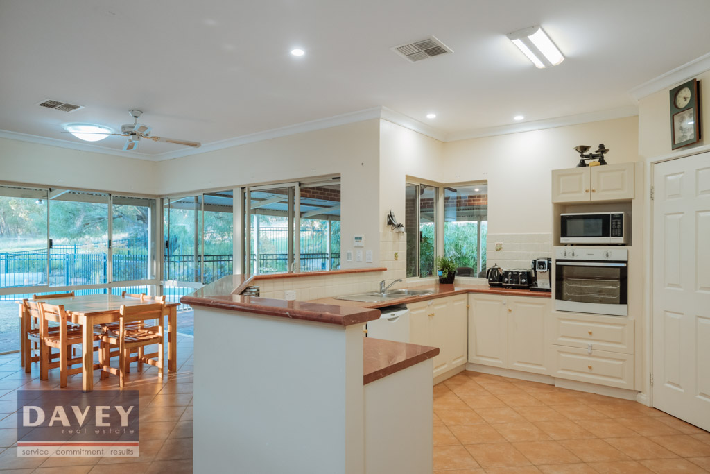 Perth Real Estate & Property Sales | 4 Waterway Ct, Churchlands WA 6018, Australia | Phone: 0432 692 307