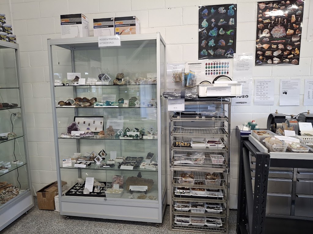 Gemcuts Lapidary Supplies | 43b Opal St, Lightning Ridge NSW 2834, Australia | Phone: (02) 6681 1686