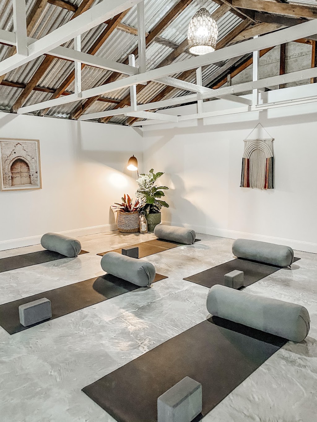 HOM Studio | 76 Surfside Dr, Catherine Hill Bay NSW 2281, Australia | Phone: 0410 492 355 HOM Studio | 76 Surfside Dr, Catherine Hill Bay NSW 2281, Australia | Phone: 0410 492 355