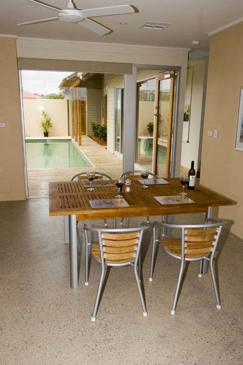 Tipara Beachfront Apartment & Pool | 7 Tipara Ct, Moonta Bay SA 5558, Australia | Phone: (08) 8843 0187