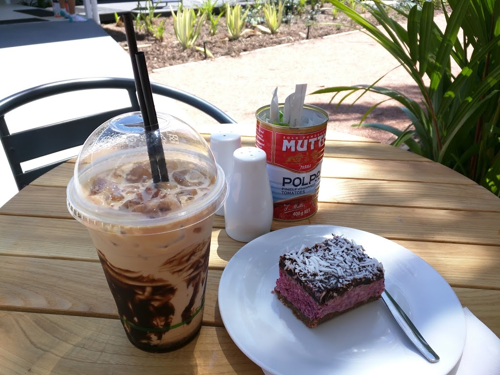 The Cafe by Luvbite Creations | 89 Barramundi Circuit, Burdell QLD 4818, Australia | Phone: 0447 966 242