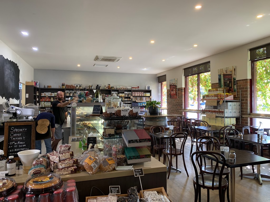 Vaughans Cafe and Deli | cafe | 10 Abeckett St, Inverloch VIC 3996, Australia | 0356746877 OR +61 3 5674 6877