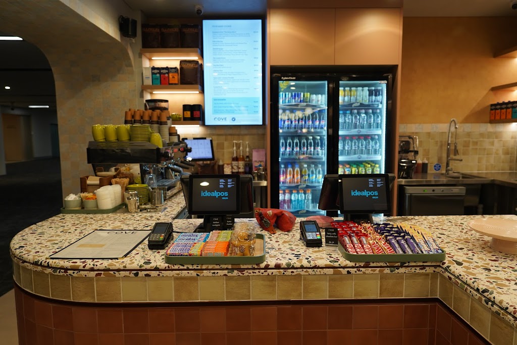 The Cove Kitchen & Bar | 1 Williamtown Dr, Williamtown NSW 2620, Australia | Phone: (02) 8105 0094