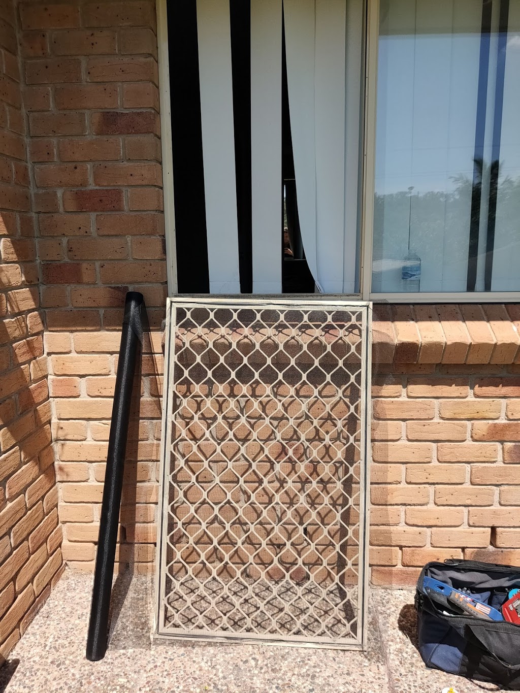 DaVinci Window Repairs | 9 Amulla Ct, Mudgeeraba QLD 4213, Australia | Phone: 0492 981 141