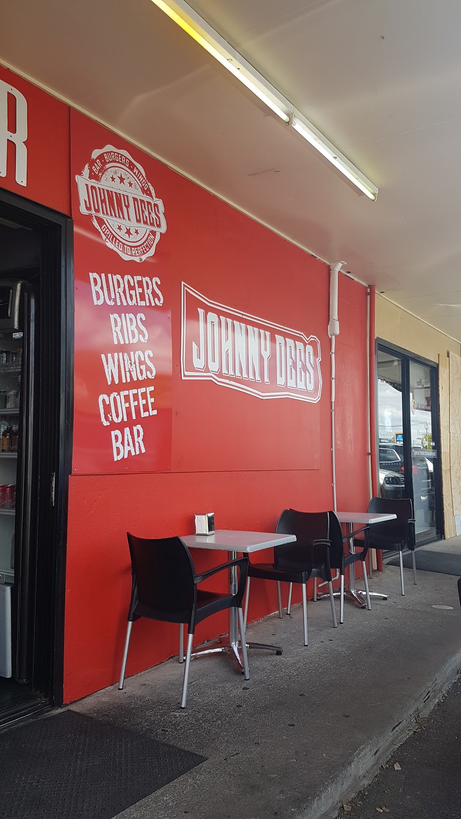 Johnny Dees | 115 River Rd, Gympie QLD 4570, Australia | Phone: (07) 5482 9889