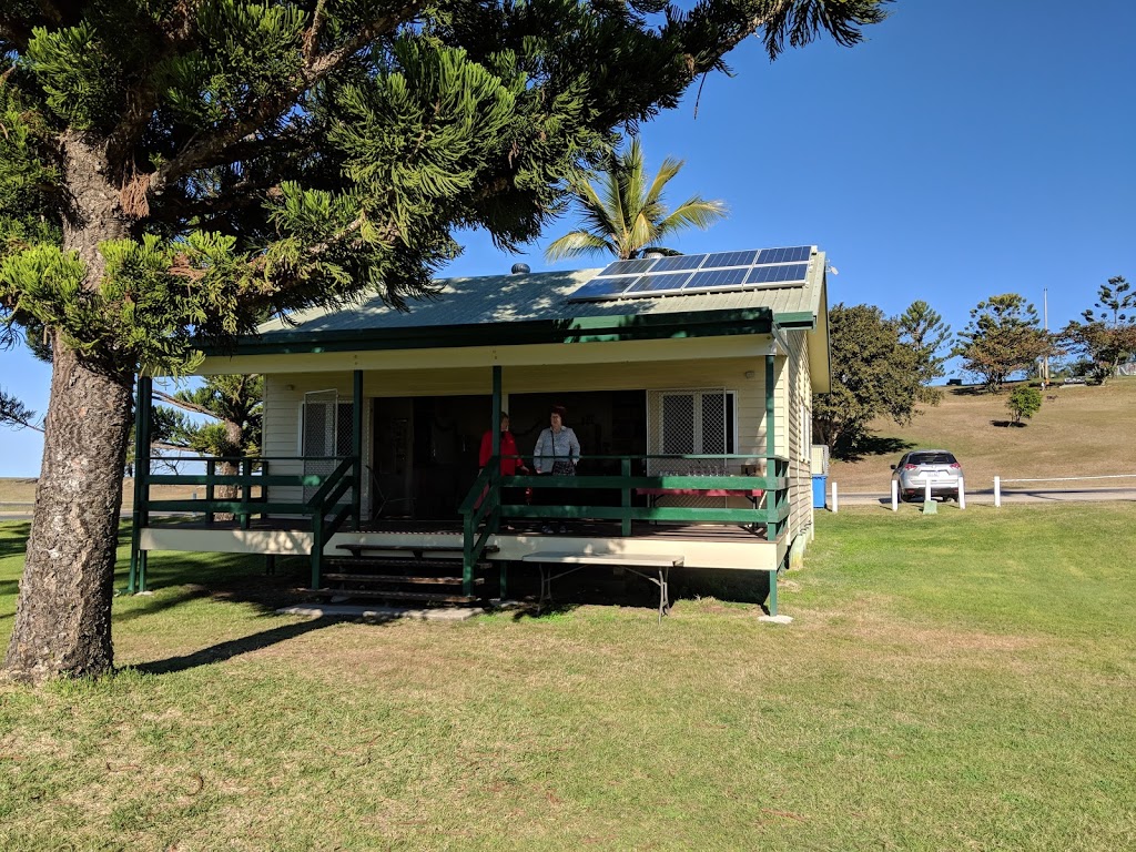 Emu Park Lions Club |  | Bell Park, Hill St, Emu Park QLD 4710, Australia | 0749387095 OR +61 7 4938 7095